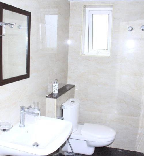 Ant Biz Rooms Near Chennai Trade Centre Bagian luar foto